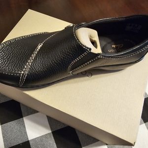 Woman's Clark brand shoes